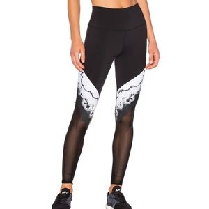 New Alo Yoga Verse Legging Size XS